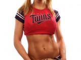 Smoking-Baseball-Women-Pictures-11